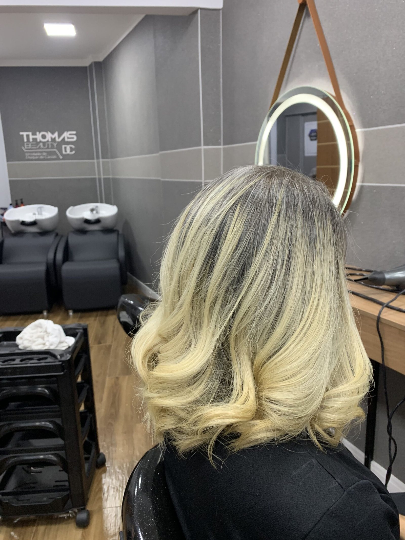 Prática de coloração na Thomas Beauty